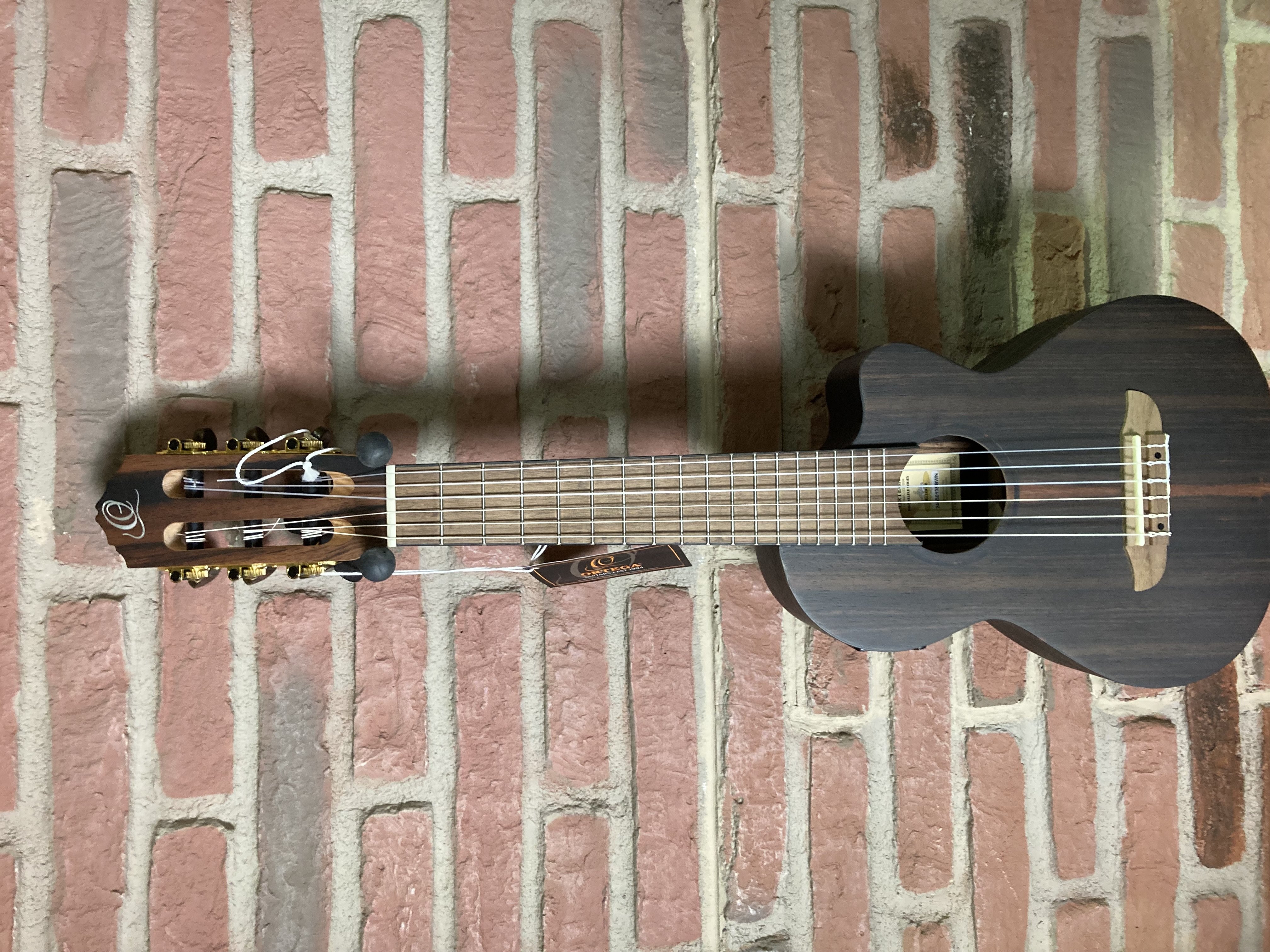 RGL5EB-CE Guitarlele inkl. Tonabnehmer (B-Stock)